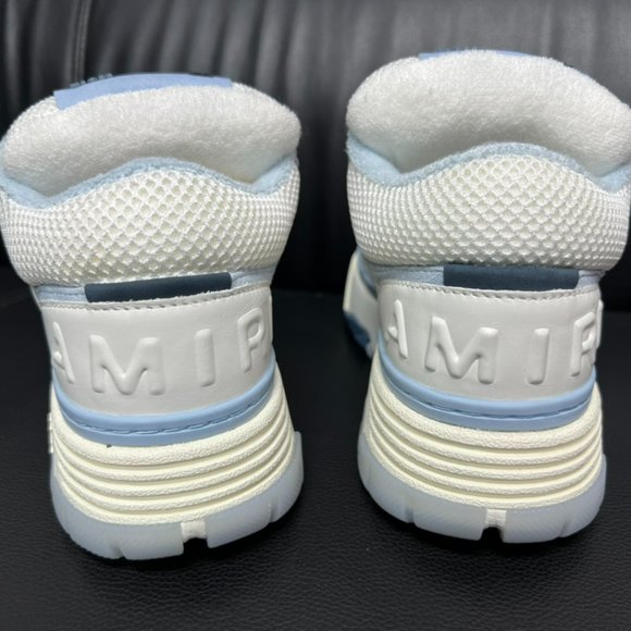Athletic_Shoes